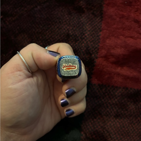 Cleveland Indians MLB Championship Ring - Picture 1 of 3